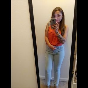 Meet your Posher, Isabel